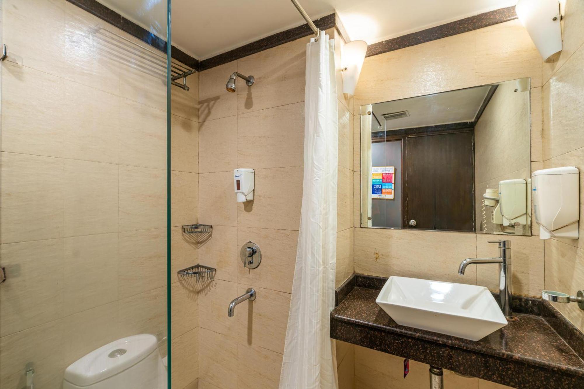 Bed 4 Bed Female Only AC Dormitory Room Ensuite Bathroom,1722926448:JPEG