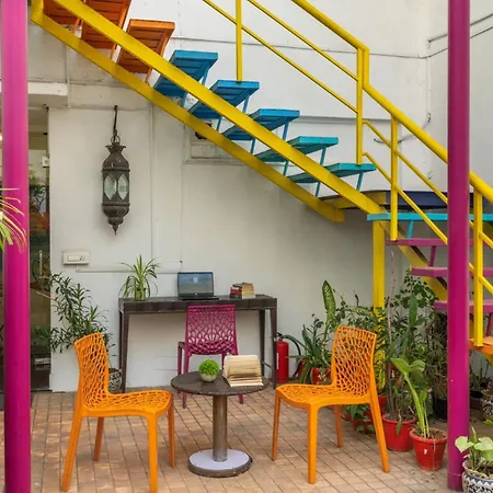 Gostops Delhi - Private Rooms & Dorms-2